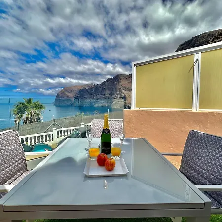 Ocean Cliff House *