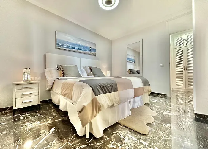 아파트 Ocean Cliff House