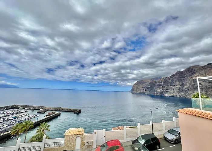 Ocean Cliff House *