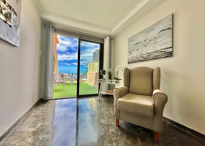 아파트 Ocean Cliff House